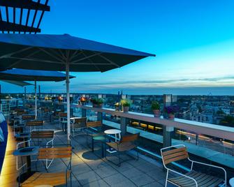 Radisson Blu Hotel, Rostock - Rostock - Balcony