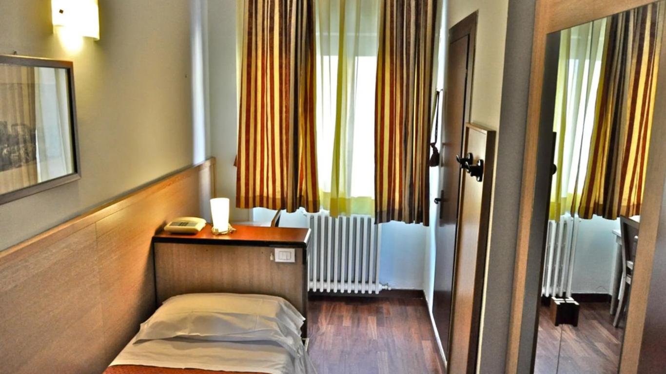 Hotel Dover