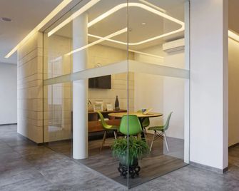 Daun Residence - Yakarta