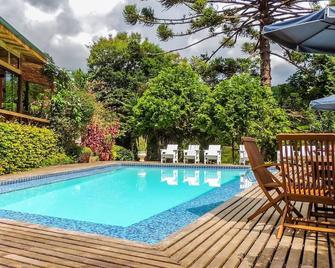 Pousada Solar D'araucaria - Gonçalves - Pool