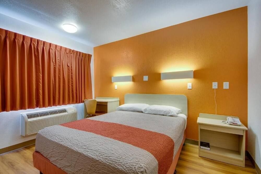 أفيرا سويتس