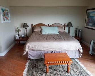 Yosemite Sierra View Bed & Breakfast - Oakhurst - Soveværelse