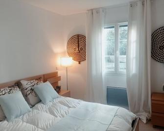 Splendide Appartement Dans Village Touristique au Bord du lac d Esparron - Esparron-de-Verdon - Chambre