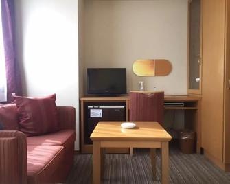 Spa & Sauna Hotel Hitachi Plaza - Hitachi - Wohnzimmer