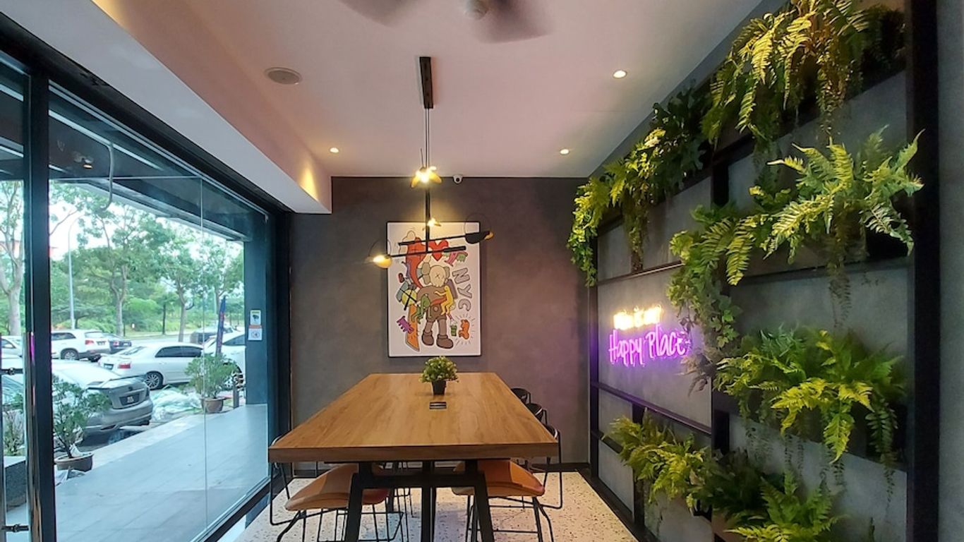 Miico Hotel @ Mount Austin