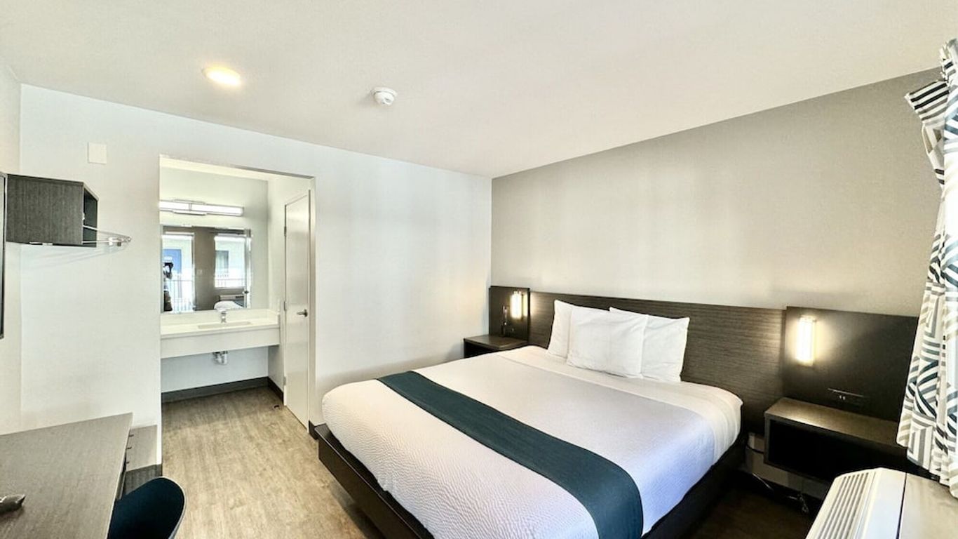 Motel 6-Bellflower, Ca - Los Angeles