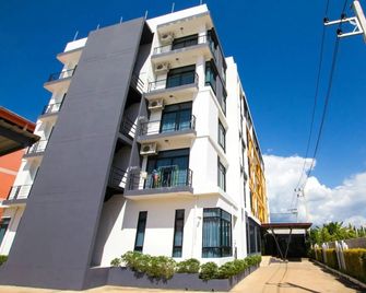 The Residence 304 Prachinburi - Si Maha Phot - Building
