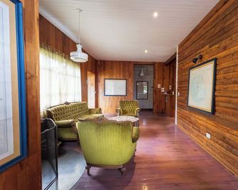 Wesley House Hosteria Boutique - San Martin De Los Andes - Salon