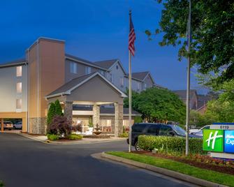Holiday Inn Express Chapel Hill - Chapel Hill - Κτίριο