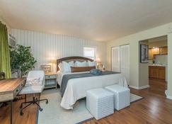 This apartment is a 0 bedroom(s), 1 bathrooms, located in Lexington, KY. - Lexington - Quarto