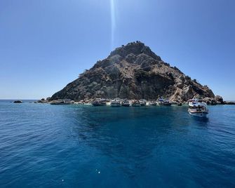 La Casita Boutique Hotel for Lycian Way Hikers Retreats Solo Travellers Long Stays and Small Groups - Adrasan