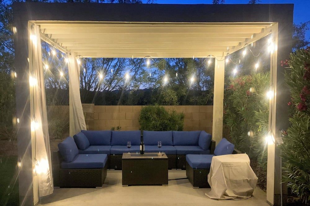 Summer nights at Casa Serenidad - Pool, Lights, Fire Pit Table - Oro Valley - Terasa