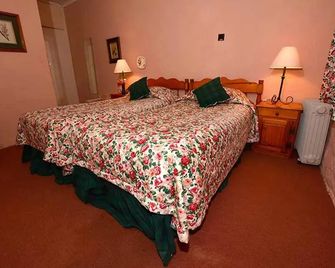 파인 트리 인 - 줄리아스다레 - 침실