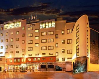 Hotel Les Ambassadeurs - Orán - Edificio