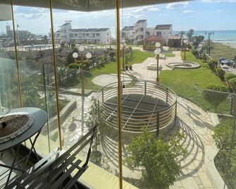 2 Bed Flat - Sleeps 7 - Pets - Parking - Wifi - Jounieh - Balcony