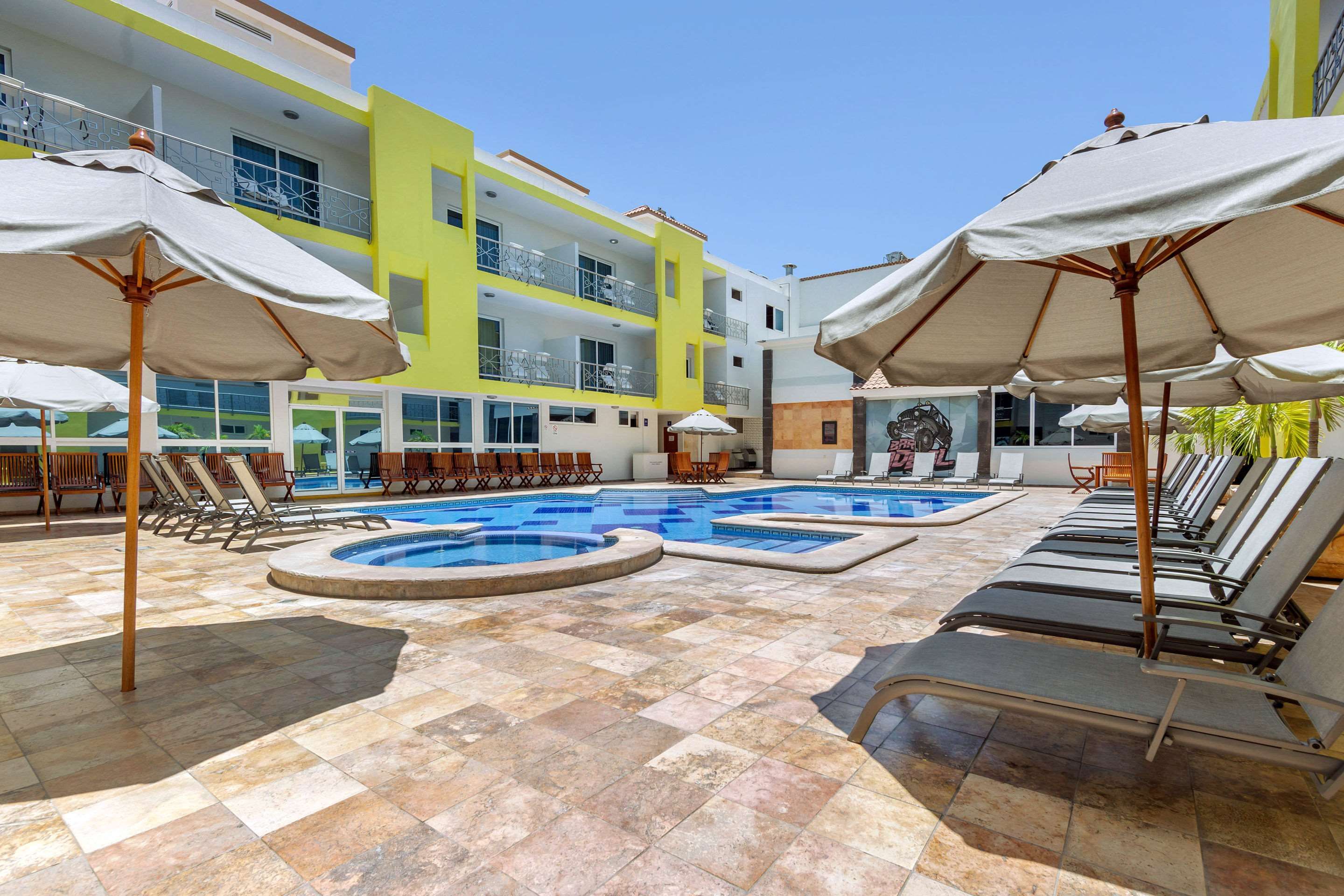 Quality Inn Mazatlan desde $985 ($̶3̶,̶4̶5̶8̶). Mazatlán Hoteles - KAYAK