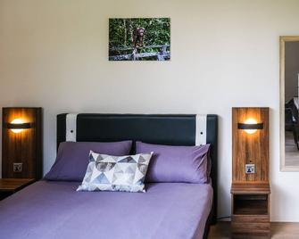 Step-in Lodge - Kota Kinabalu - Bedroom