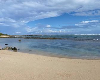 Tropical Getaway perfect for families - Kahuku - Beach
