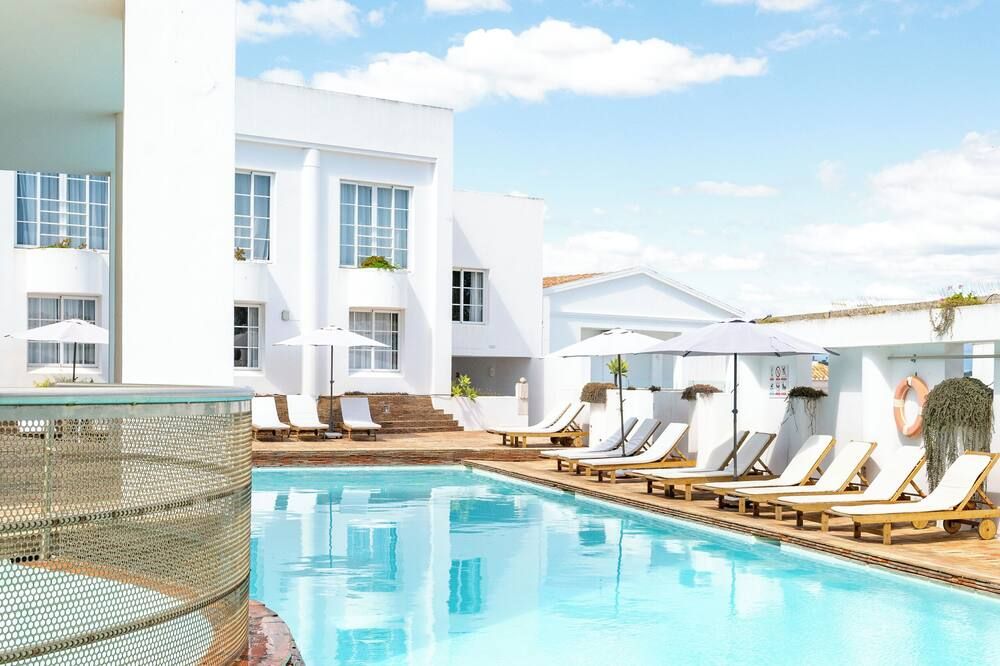 بالوارت دا فيلا أبارتمنتس - لاغوس (البرتغال) - حوض السباحة