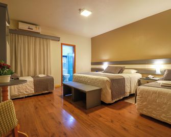 Hotel Bertoluci - กรามาโด - ห้องนอน