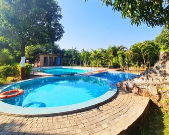 The Mountain Villa - Sasan Gir - Pool