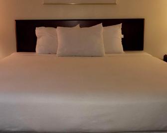 Granby Motel - South Hadley - Спальня