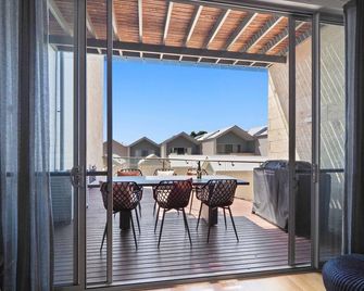 Milieu at Seine (1Bed 1Bath) - Milieu at Seine - Lush apartment with outstanding living spaces. - Augusta - Balcony