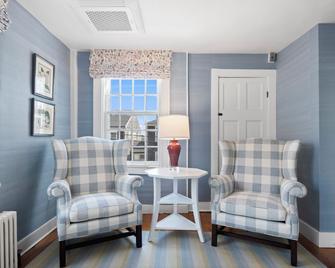 Union Street Inn - Nantucket - Living room