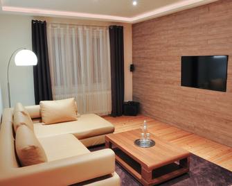 Best City Home Apartment - Berlin - Wohnzimmer