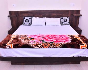 Aastha Homestay - Shimla - Phòng ngủ