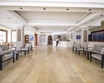 Delta Hotel - Didim - לובי