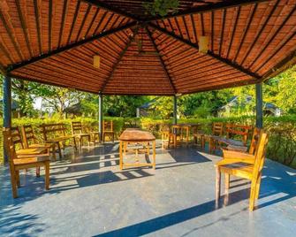 Camp Serai Tiger Tadoba - Mohurli - Patio