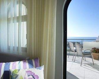 Coriva Beach Hotel & Bungalows - Koutsounára - Balcony