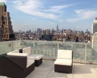 Luxury 2 Bedroom with Spectacular Views - New York - Balcony