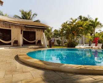 Pousada Porto Azul - Cumbuco - Piscina