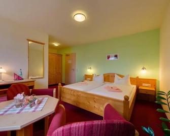 Hotel Dachsbaude & Kammbaude - Neuhausen - Bedroom