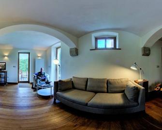 Holiday Apartment Landhaus Rathewalde-Your Quiet Domicile Near The Bast. - Hohnstein - Living room