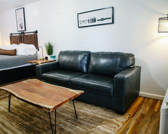 Trailhead Cabins & Lodging - Meeker - Sala de estar