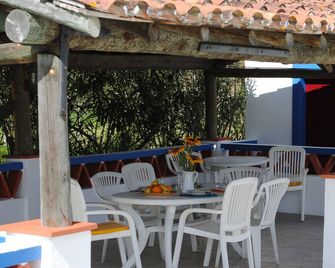 Traditional Alentejo estate with swimming pool and children's playground. - Redondo - Restaurante