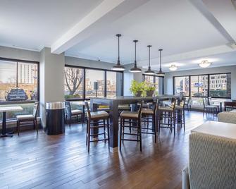 Holiday Inn Express Newark Airport – Elizabeth - Elizabeth - Restaurante
