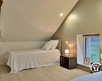 Gite Montsûrs, 2 bedrooms, 4 persons - Bonchamp-lès-Laval - Chambre