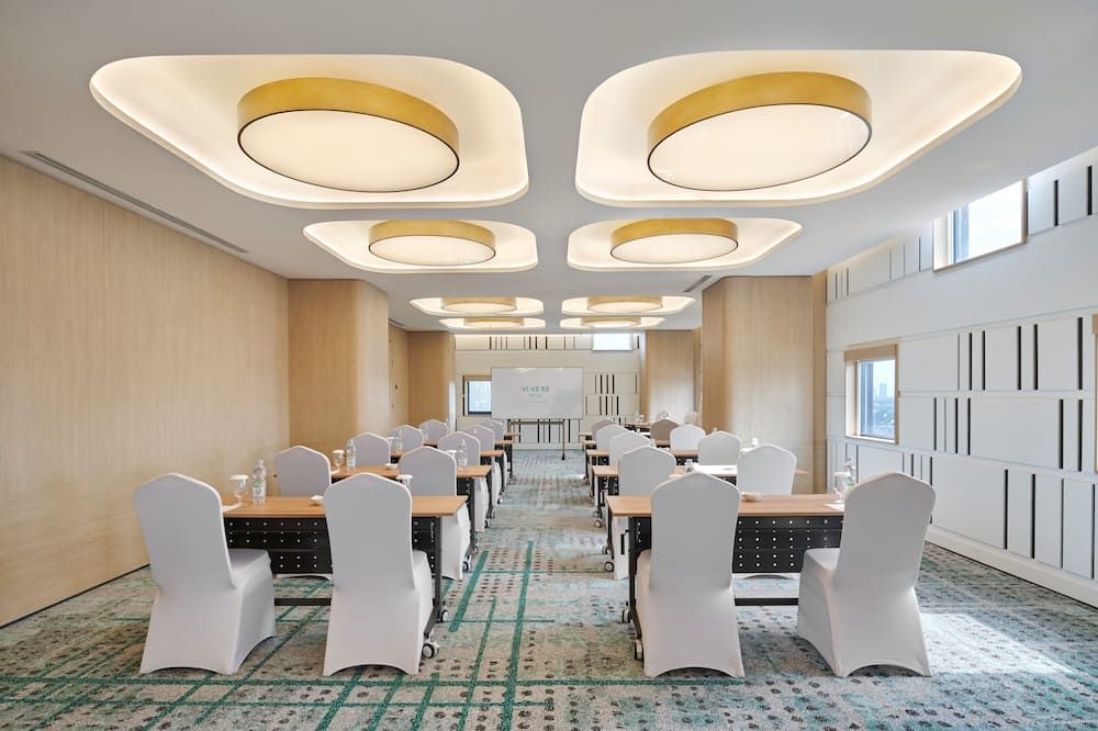 Vivere Hotel, Artotel Curated thumbnail 3
