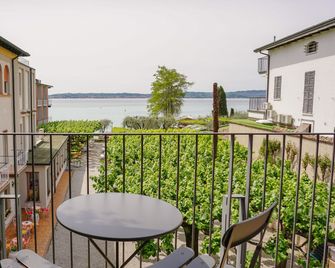 Hotel Mavino - Sirmione - Balcón
