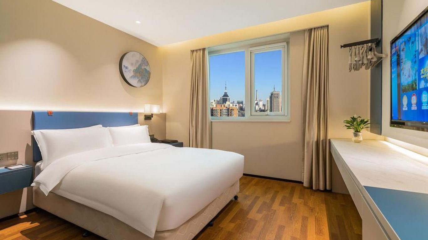 Royallink Zhongyu Century Hotel