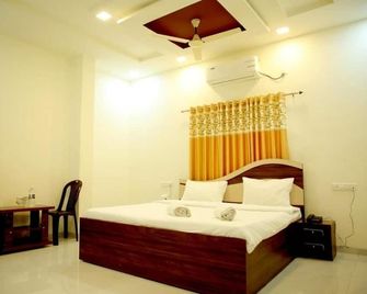Hotel New Rudrakash - Sātāra - Bedroom
