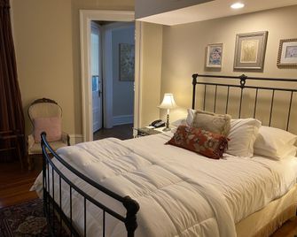 Inn at 835 Boutique Hotel - Springfield
