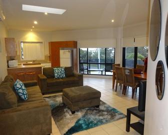Flexi 3 - Belmont - Living room
