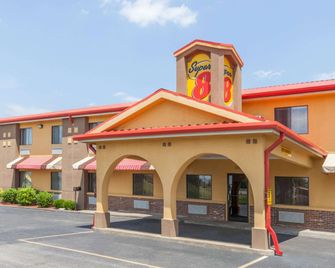 Super 8 by Wyndham Bowling Green South - Bowling Green - Edificio