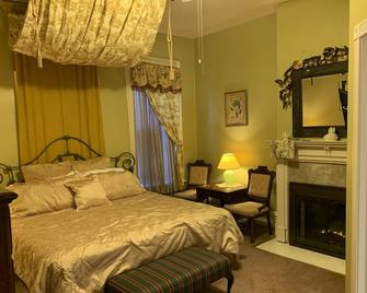 Bayberry House Bed & Breakfast - Steubenville - Bedroom