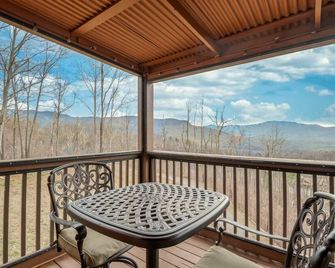 Incredible Views, Hot Tub, Pools, Golf Course - Pittman Center - Balcony